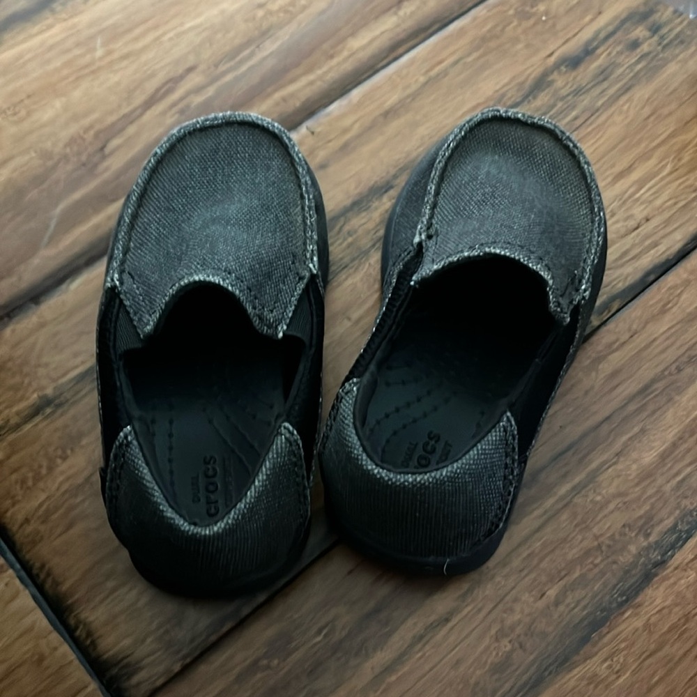 Almost brand new toddler boys crocs